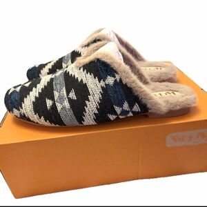 NEW KORKS  Mules Nile Slip On Shoes Blue Faux Fur Lined Aztec FAST SHIP 3280-16